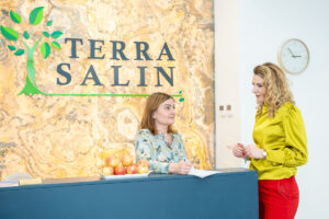 Terra Salin se dovedește a fi nu doar un spațiu de relaxare și sănătate, ci și un punct de întâlnire pentru comunitatea părinților